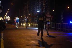 BIB: 1742, 0030
                            <button type="button" onclick="openModal(18278387)" class="btn btn-primary btn-sm float-right btn-popup" data-toggle="modal" data-target=".modal-high-quality">
                        <i class="fas fa-shopping-cart"></i> Add to Cart
                    </button>
                                            <button type="button" onclick="isThisMe(18278387, true)" class="btn btn-success btn-sm float-right btn-popup btn-isme hidden" data-toggle="tooltip" data-placement="bottom" title="นี่คือรูปของคุณใช่ไหม คลิกที่นี่เพื่อเอาเข้าอัลบั้ม">
                        <i class="fas fa-plus"></i> Add to album
                    </button>
                    <button type="button" onclick="isThisMe(18278387, false)" class="btn btn-warning btn-sm float-right btn-popup btn-isnotme hidden">
                        <i class="fas fa-ban"></i> Remove from album
                    </button>